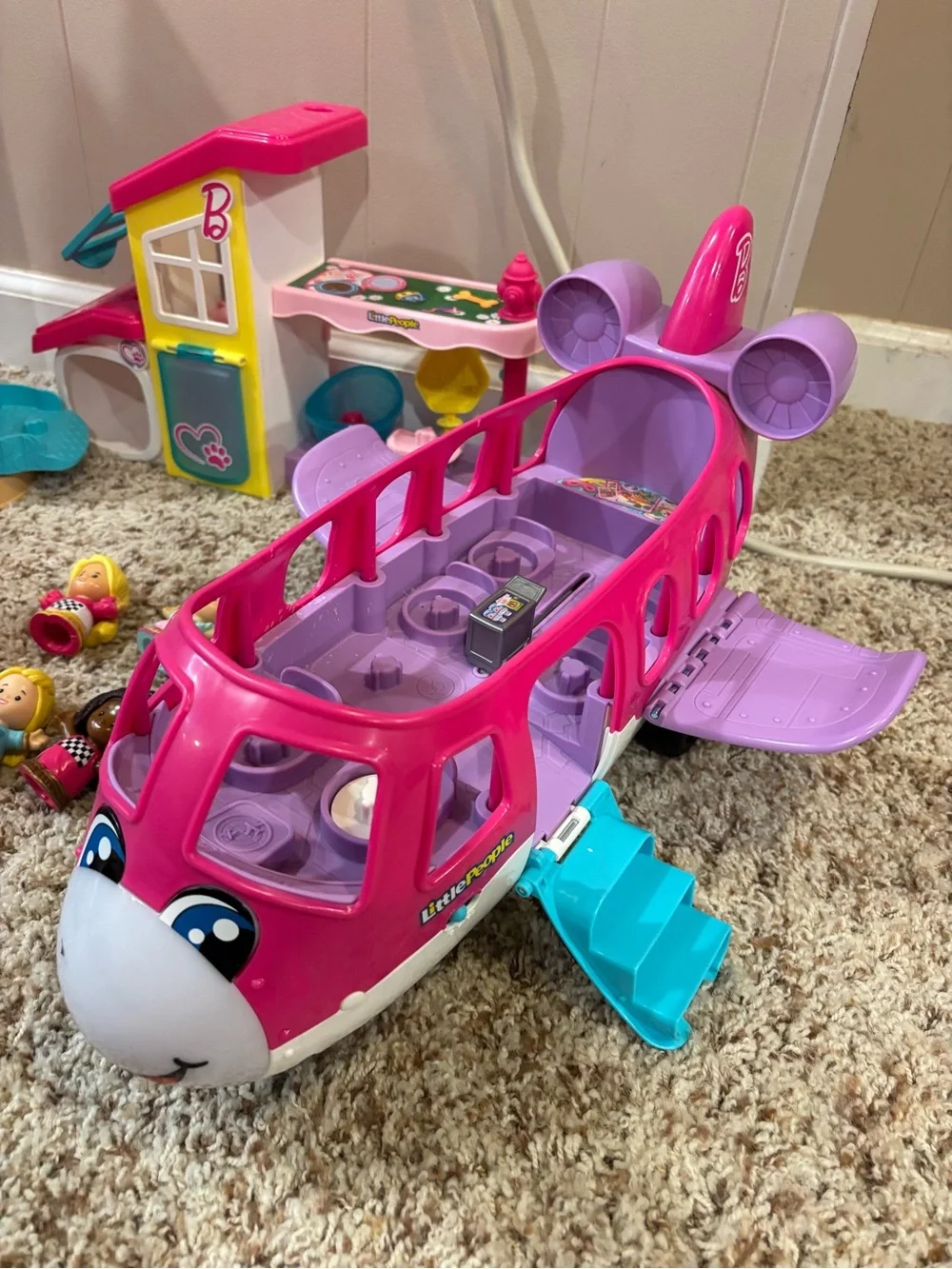 Barbie Little People Lot